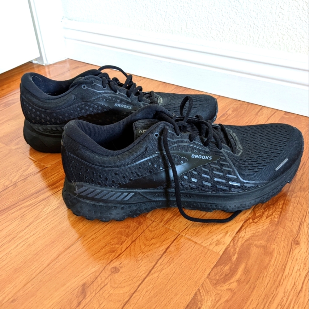 Brooks Adrenaline, Men's Running Shoes, size 12
